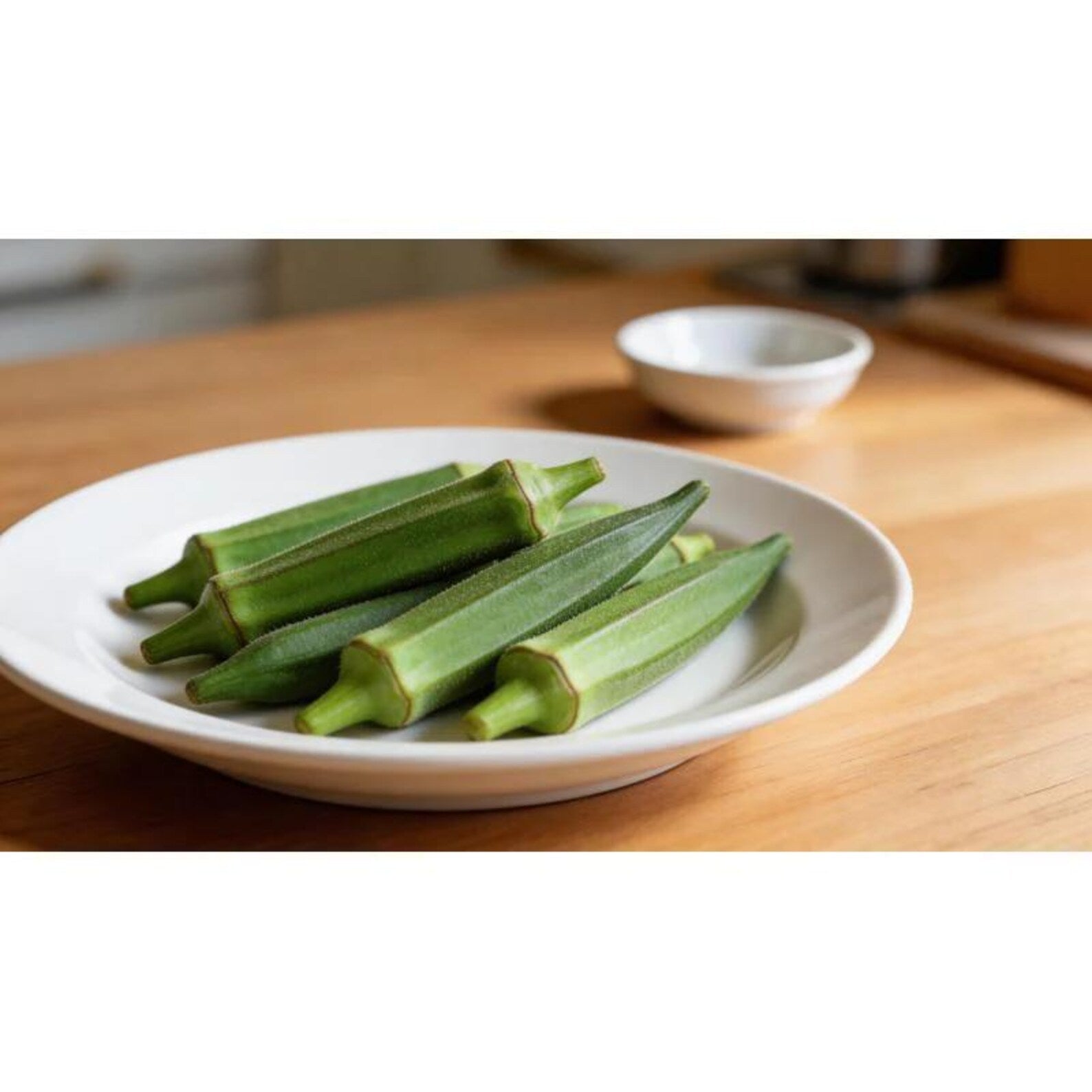 200 Count Organic Non-GMO Okra Seeds High Yield Fast Growing Steady Germination Rate Fresh Eating Vegetable Seeds for Home Garden Container Planting